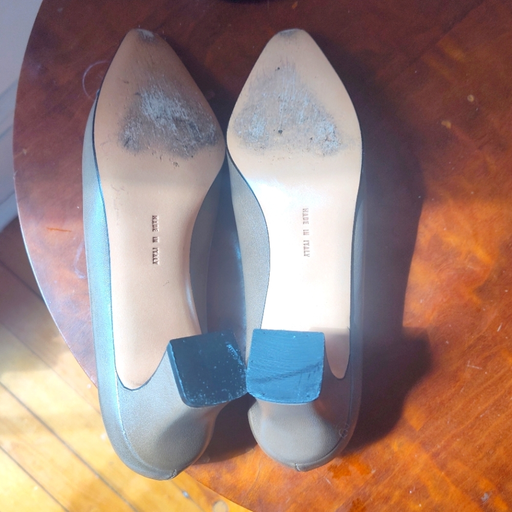 Ferragamo cap toe two tone pumps - Picture 6 of 7